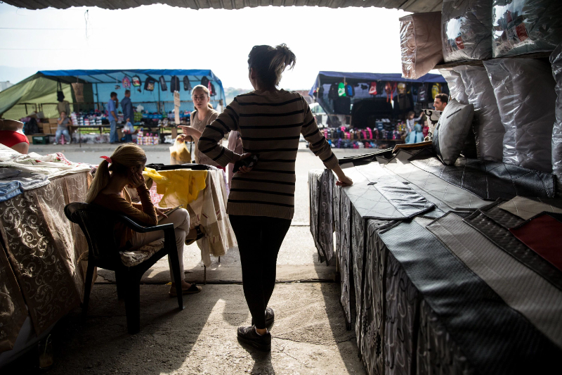 For Southeast Asian e-commerce platform Lazada, working with mothers is an opportunity to support entrepreneurs who struggle to start and grow ventures. Through its "Mompreneur" initiative, the company reached thousands of working mothers. This case study explores how a pilot in the Philippines demonstrated positive impacts that have led to plans for replication in other markets.