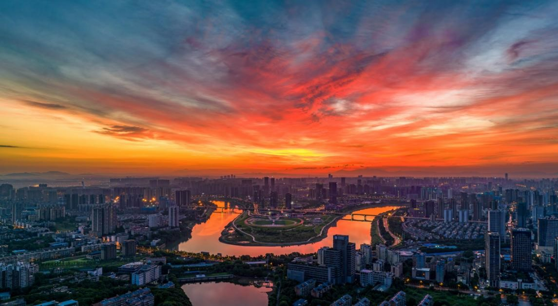 The Video Cultural Industry Park of Malanshan is the first national-level radio and television industrial park,a national demonstration base for cultural and scientific integration, aiming to build as the "China V Valley" with global competitiveness. With industry as the core, relying on space-time big data and 5G as the feature, the park has built an industrial chain mapping and created digital twin applications such as intelligent operation management platform, smart studio, virtual digital man, digital cultural &amp; tourism. At present, the park has built an intelligent hub system with IoT platform, CIM foundation platform, big data platform and AI platform as the core, which realizes resource sharing and business collaboration among different business modes, different applications and heterogeneous systems.
