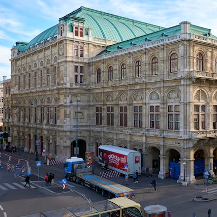In the course of the EU project SMARTER TOGETHER, the city of Vienna decided to develop a data platform for the demonstration projects. With the support of the FIWARE Foundation, the data platform was developed and provisionally implemented with an external cloud solution. The data platform is thus used for the monitoring of the EU project and is suitable for data exchange including visualization with external stakeholders. In addition to the project, the city of Vienna intends to use the data platform as an IoT middleware and data source. 