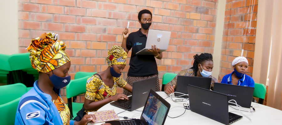 With eyes firmly set on the future, Rwanda has made significant progress and expansion in digitally-enabled initiatives. However, large gaps remain in embedding basic digital skills, particularly for young women essential for livelihood creation. According to the Rwanda Ministry of ICT and Innovation (MINICT) computer literacy at a national level is as low as 8.4% for even the most basic digital services and applications, and 94% of women do not know how to use a computer.
In order to work towards Rwanda’s vision of the future, Digital Opportunity Trust Rwanda (DOT Rwanda), is proud to offer scalable and replicable Digital Skills for Business program aimed at increasing digital literacy, driving digital adoption, entrepreneurship, and technology-enabled social innovations to foster community growth and bridge the gender digital divide amongst young women (18-35) who are owners of formal and informal businesses across urban and rural geographies in Rwanda.