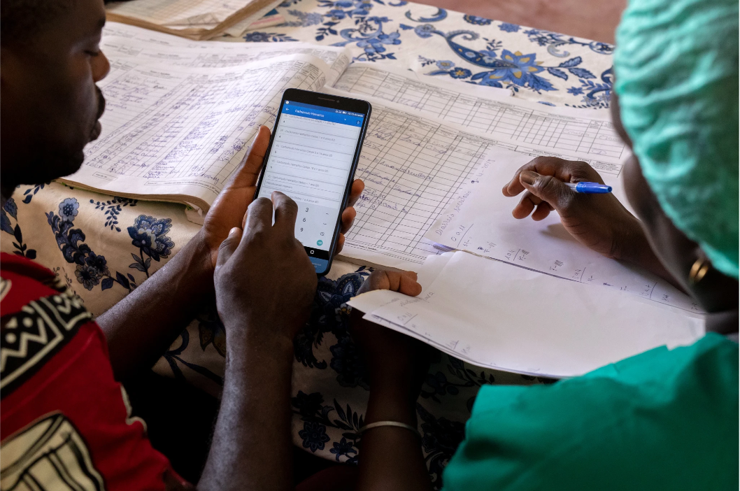 This report presents a broad summary of the research gaps around the use of digital technology for the education and training of health workers. Additionally, it applies a conceptual framework developed from a synthesis of existing frameworks for digital health in general, as well as digitalized health workforce education.