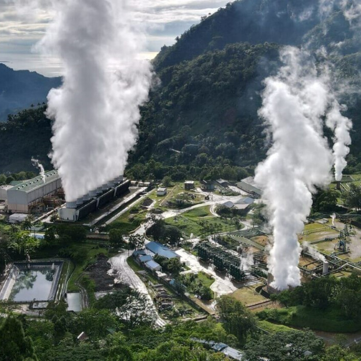 Challenges to investment&nbsp;The Philippine Energy Plan 2020-2024 aimed to increase the share of renewable energy (RE) in the power generation mix from 22% to 35% by 2030 and to 50% by 2040. To achieve this target, the Philippines needed to plan, develop, approve, and complete many new RE generation projects. However, the lengthy permitting process was one of the greatest barriers to deploying RE in the Philippines.&nbsp;&nbsp;Approach&nbsp;On 8 March 2019, the President of the Philippines signed Republic Act 11234, known as the Energy Virtual One-Stop Shop (EVOSS) Act. This act aimed to streamline the permitting process for power generation, transmission, and distribution projects in the Philippines to attract more investments in RE. In particular, the online platform EVOSS facilitated paperless applications for permits for new power generation, transmission, or distribution projects. The platform allowed users to submit all documentary requirements, pay fees, and access a secure system for all agencies involved in the permitting process. The Department of Energy (DOE) supervised and managed EVOSS, while the EVOSS Steering Committee handled its operation and monitoring. Additionally, the act enforced a strict timeframe for all government agencies to respond to pending applications, and considered applications approved if they were not processed within the specified deadline.&nbsp;&nbsp;Key Enabling Conditions&nbsp;The development and technical support offered by the United States Agency for International Development's (USAID) Energy Secure Philippines program facilitated the integration of LGUs' energy permitting processes into the EVOSS system. In addition, the Philippines was recognized as one of the top five emerging markets to invest in the energy sector according to the BloombergNEF Climate 2023 report since platform's approach was innovative and received substantial coverage.&nbsp;Impact / Outcomes&nbsp;As of June 2024, EVOSS had facilitated 2,539 registered projects, 1,595 registered proponents, 923 in-progress applications, 6,314 processed applications, 132,621 MW of RE potential capacity, and 588 approved RE contract applications. These numbers included applications received by the Energy Regulatory Commission (ERC) after integrating its systems into EVOSS in December 2023. On 7 December 2023, the ERC conducted a dry run for integrating the capital expenditure (capex) application and its workflow into EVOSS. According to the ERC, the processing time for its quasi-judicial rulings will be reduced to 270 calendar days under EVOSS, down from more than a year previously. This integration is expected to speed up the distribution utility application processing time for capital expenditure projects. After completing this integration, the government plans to integrate more ERC processes and local government unit (LGU) permitting processes into EVOSS. Although not fully implemented, EVOSS had an 85% completion rate as of November 2023, based on DOE data. In preparation for EVOSS’s full rollout, the disbursement rate for the EVOSS Act increased to 89% in September 2023, up from 13% in 2022. On the other hand, the obligation rate (reflecting government liabilities) declined to 48% from 83% over the same period.&nbsp;Additional Sourceshttps://www.bworldonline.com/economy/2023/12/13/563480/erc-integrates-with-energy-one-stop-shop-system/ https://www.dbm.gov.ph/wp-content/uploads/2012/03/PGB-B6.pdf https://www.evoss.ph/ https://legacy.senate.gov.ph/press_release/2024/0115_gatchalian1.asp https://malaya.com.ph/news_business/full-rollout-of-evoss-to-attract-re-investments/ https://mb.com.ph/2023/11/20/usaid-strongly-backs-evoss-integration-of-lg-us-energy-project-permitting-1 https://newsinfo.inquirer.net/1095744/duterte-signs-energy-virtual-one-stop-shop-bill-into-law https://www.philstar.com/business/2023/06/17/2274368/delays-permits-lack-perks-hinder-re-growth-philippines-wwf https://www.philstar.com/business/2023/12/15/2318874/erc-integrates-systems-evoss https://tribune.net.ph/2024/01/15/speedier-evoss-implementation-urged-to-lure-more-re-investments https://wingatchalian.com/news/evoss-expected-to-pave-the-way-for-more-offshore-wind-energy-projects/ 