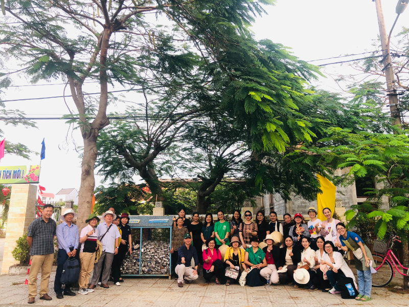 ContextThe Viet Nam's 2020 Environmental Protection Law (LEP) supplements new provisions related to waste management towards a circular economy and the Extended Producer Responsibility (EPR) policy. The implementation of EPR mechanisms is predicted to bring about significant changes in the waste management system, particularly impacting the informal waste workers (IWWs) in the collection and recycling of waste. This group may be significantly affected by these mechanisms as EPR primarily involves the participation of businesses in waste collection, recycling, and processing of plastic waste in the formal sector. Therefore, interventions in planning and policy enforcement are crucial to not only ensure their livelihoods but also enable them to access, connect, and benefit from EPR policies.&nbsp;ActionViet Nam National Plastic Action Partnership (NPAP) - Gender Equality and Social Inclusion (GESI) Task Force, in collaboration with the International Union for Conservation of Nature (IUCN) through the IUCN - PRO Vietnam Strategic Partnership Program, and the National EPR Office, organized a consultation workshop on "The Role of the Informal Waste Workers in Solid Waste Management and Implementation of Extended Producer Responsibility (EPR)" with the objective:1.&nbsp;&nbsp;&nbsp;&nbsp;Acknowledge the role and significance of the informal waste workers in waste collection and recycling activities;2.&nbsp;&nbsp;&nbsp;&nbsp;Explore mechanisms and solutions for the informal waste workers to carry out collection activities for licensed recycling companies in accordance with EPR regulations;3.&nbsp;&nbsp;&nbsp;&nbsp;Discuss policy recommendations on just transition for informal sector in Viet NamImpact The workshop gained significant attention and active participation from key partners in the plastic sector. By its conclusion, a joint policy brief titled "The Role of Informal Waste Workers in Solid Waste Management and the Implementation of Extended Producer Responsibility (EPR)" was collaboratively developed and shared with members of the GESI Task Force.