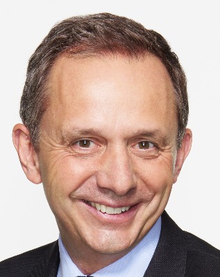 Enrique Lores