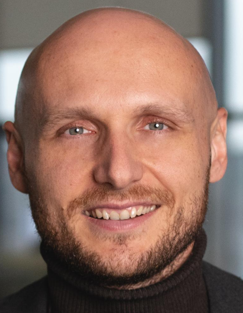 Tomas Okmanas