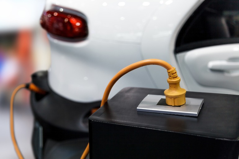 Scaling Up Electric Mobility